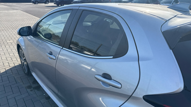 Toyota Yaris 1.5 Hybrid Excel 5dr CVT Hybrid Hatchback